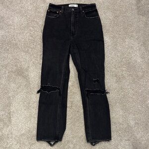 A&F the Ankle Straight Ultra High Rise Black Distressed Jeans Size 25R